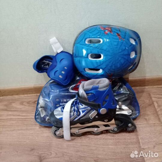 Набор Роликовые коньки и защита
