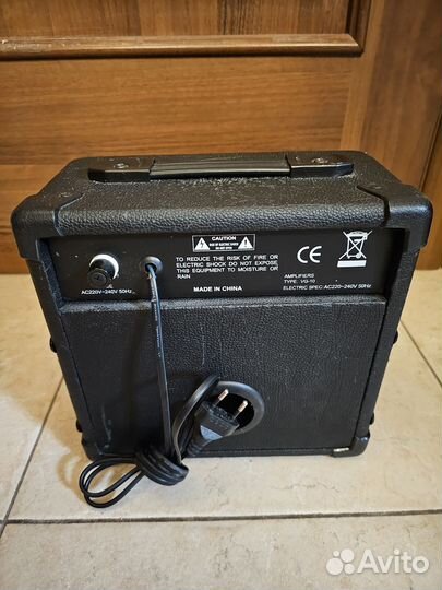 Гитарный комбоусилитель Stanly VG-10