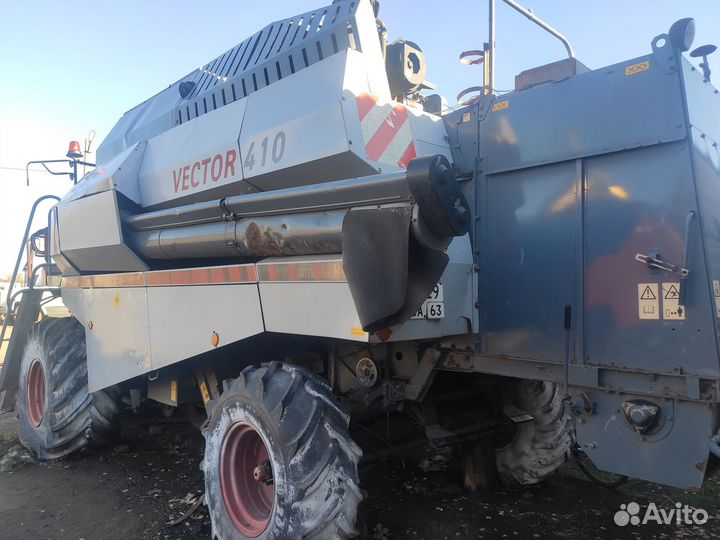 Комбайн Ростсельмаш Vector, 2011