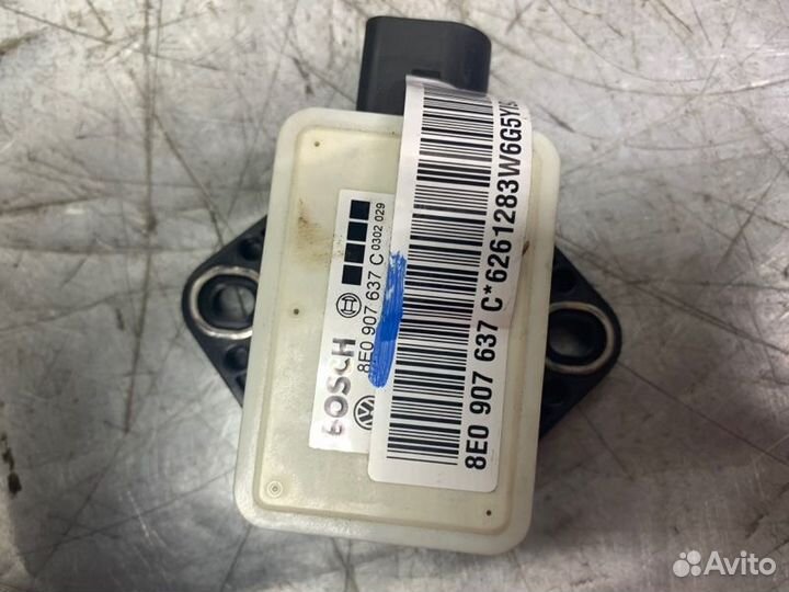 Датчик ускорения Audi A4 B7 2005-2007 седан 2.0