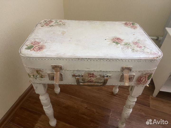 Стол винтажный из чемодана