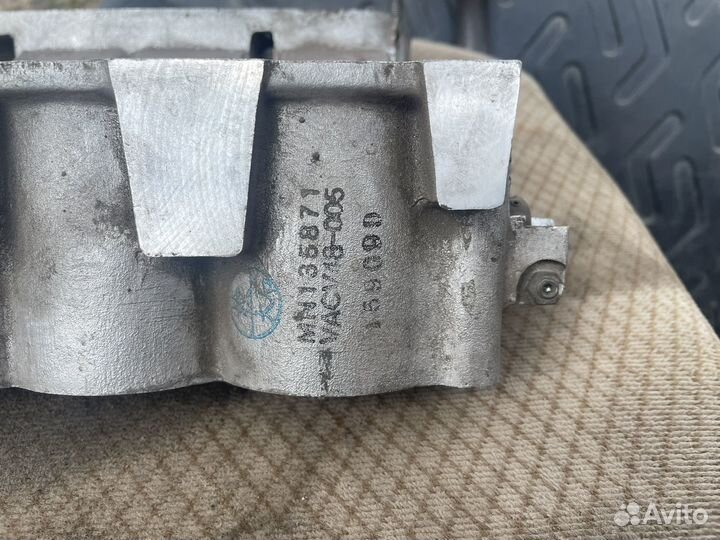 Коллектор впускной mitsubishi pajero 4 6G75 3.8