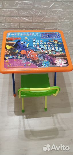 Детский стол и стул