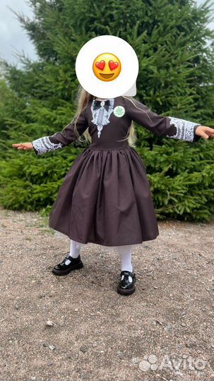 Школьное платье 134 коричневое