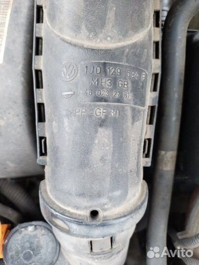 Патрубок воздушного фильтра Skoda Octavia A4 Tour