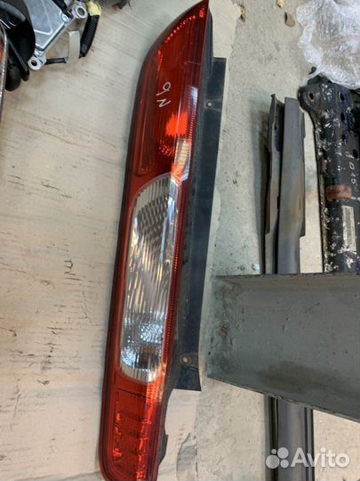Фонарь правый задний Ford Focus 2