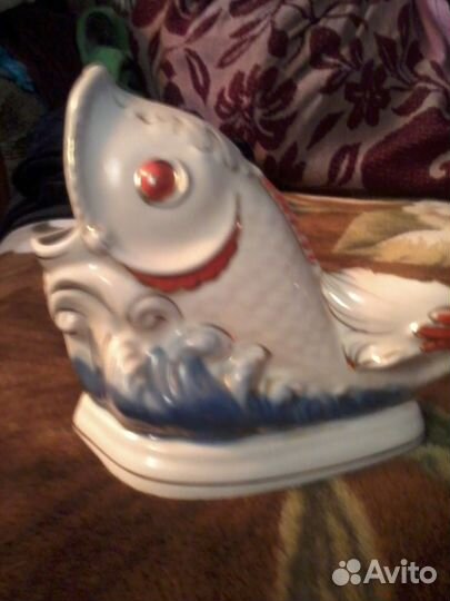 Продаю антикварную салфетницу