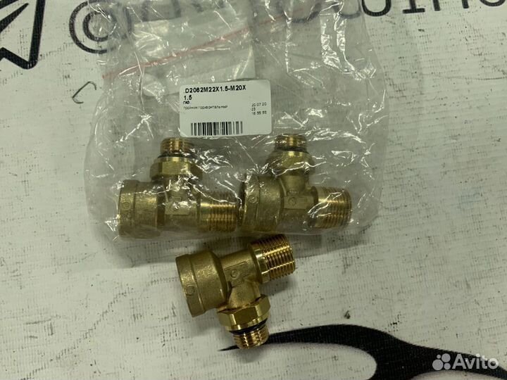 Тройник горизонтальный тормозной системы газон