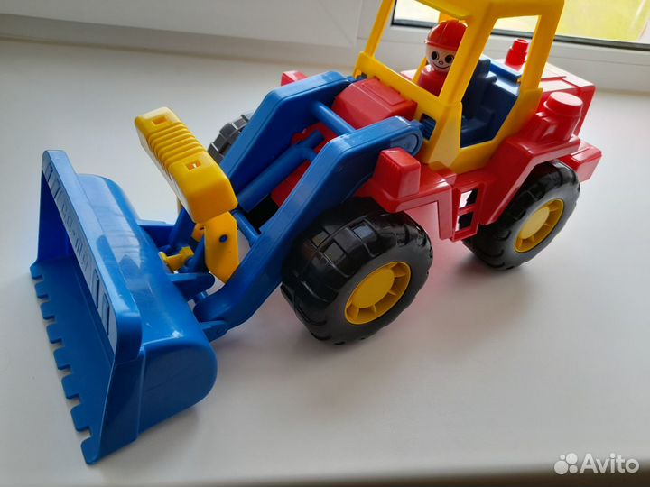 Грузовик и Трактор