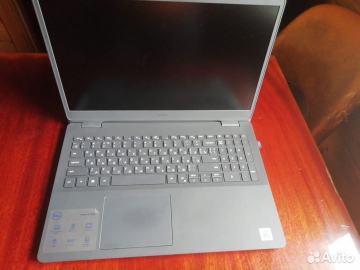 Ноутбук Dell vostro 3501