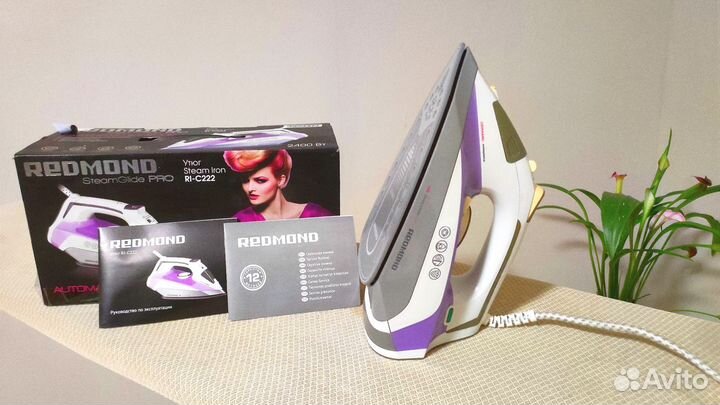 Утюг redmond RI-C222