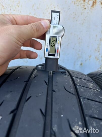 Dunlop Direzza DZ102 235/35 R19