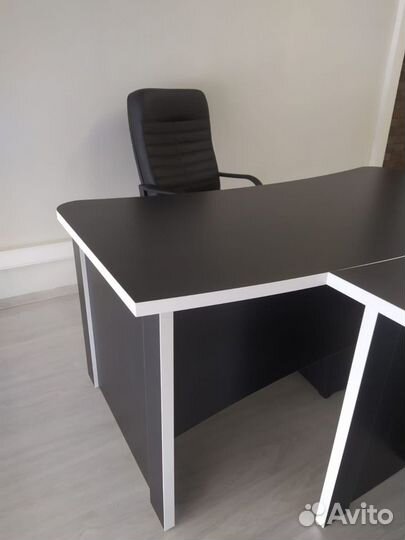 Стол руководителя