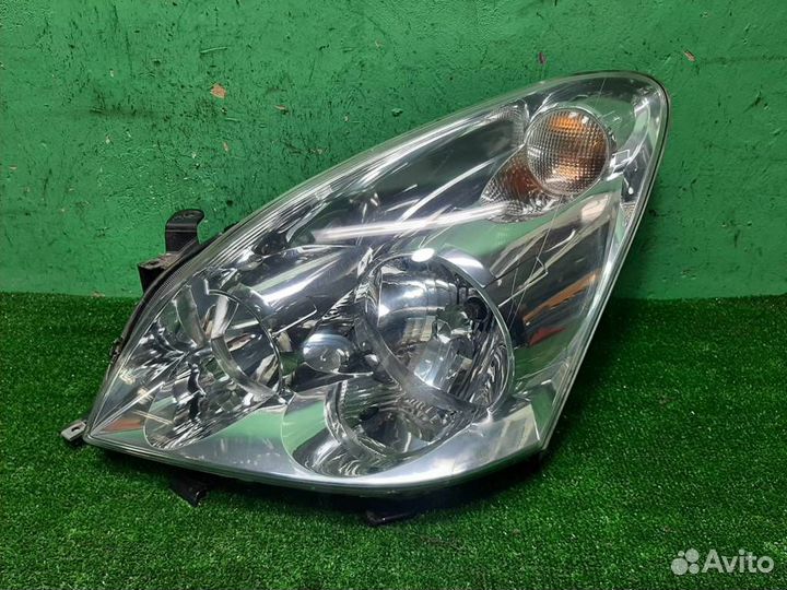Фара левая Toyota Corolla Verso R1 2006