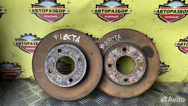 Диски тормозные передние Ford Fiesta MK5