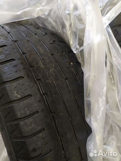 Continental ContiCrossContact LX 215/65 R16