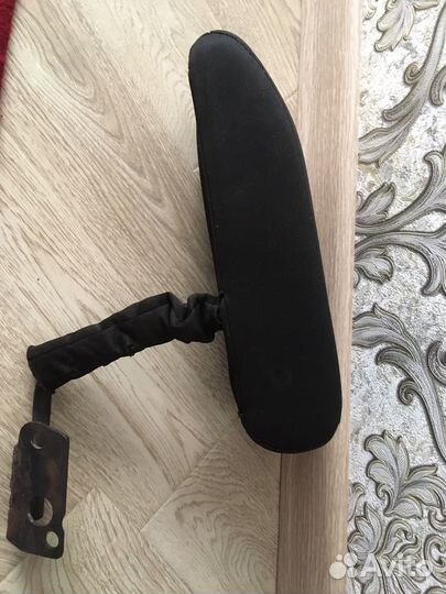 Подлокотник