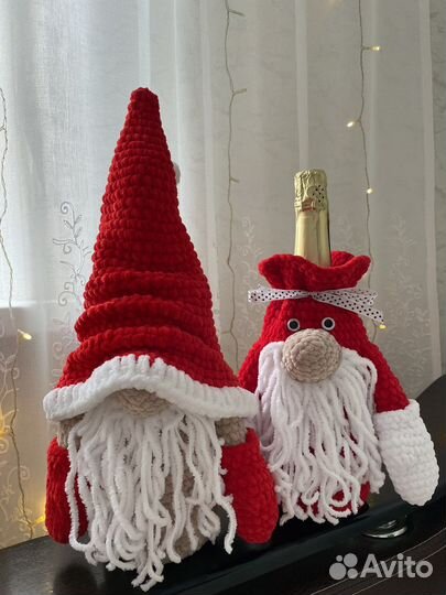 Новогодний плюшевый гном