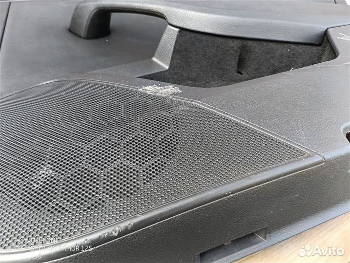 Обшивка двери боковой задняя правая Skoda Superb