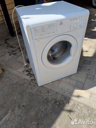 Стиральная машина indesit 5кг