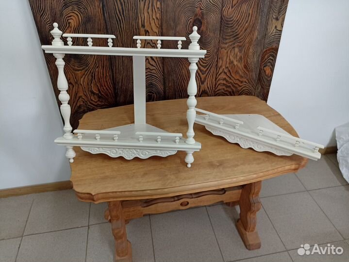 Полки для икон угловые