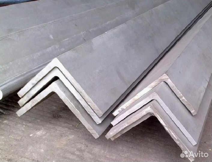 Уголок металлический 50х50 мм