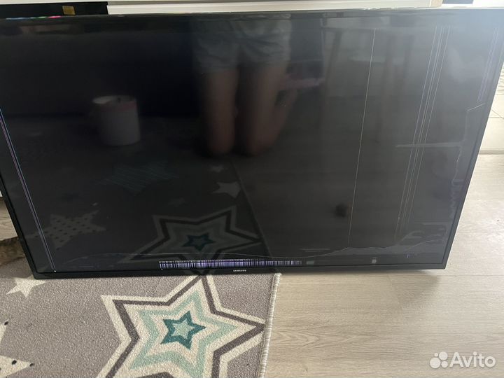 Телевизор на запчасти