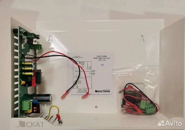 Блок питания скат-1200М (ибп-12/3-2Х7)
