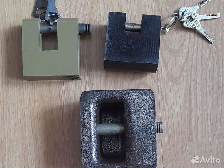 Замок навесной