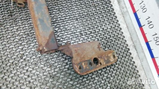 Фаркоп (прицепное устройство) toyota avensis T27