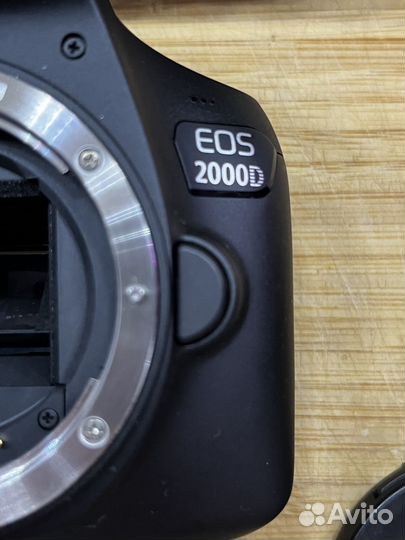Canon 2000d kit на гарантии