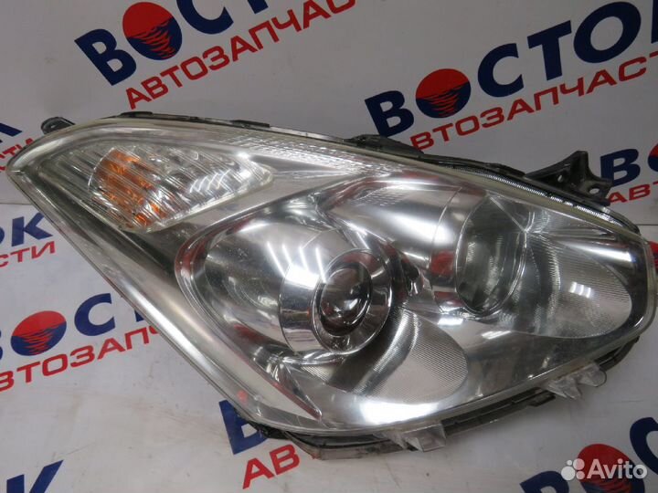 Фара Право toyota wish ANE11W, ANE10G, ZNE14G, ZNE