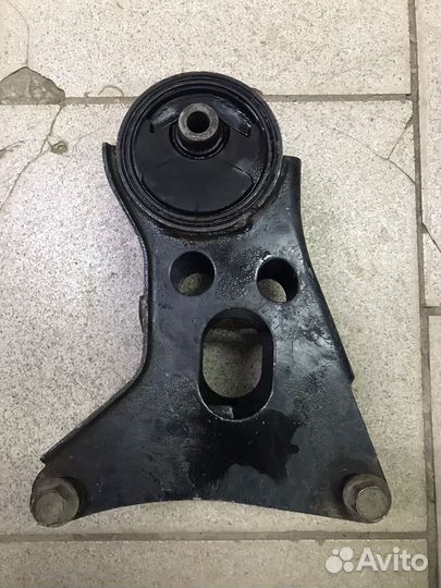 Nissan primera p12 diesel опора задняя