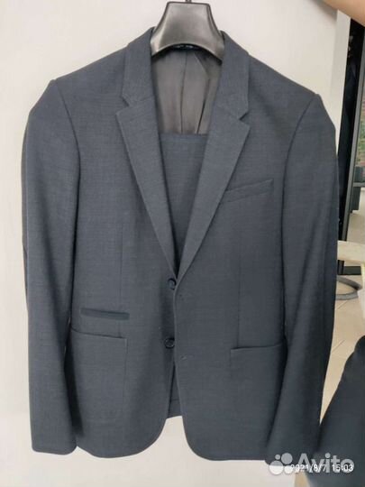 Школьный костюм, 