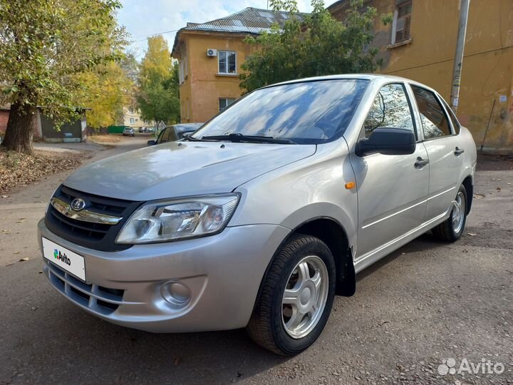 LADA Granta 1.6 МТ, 2013, 180 256 км