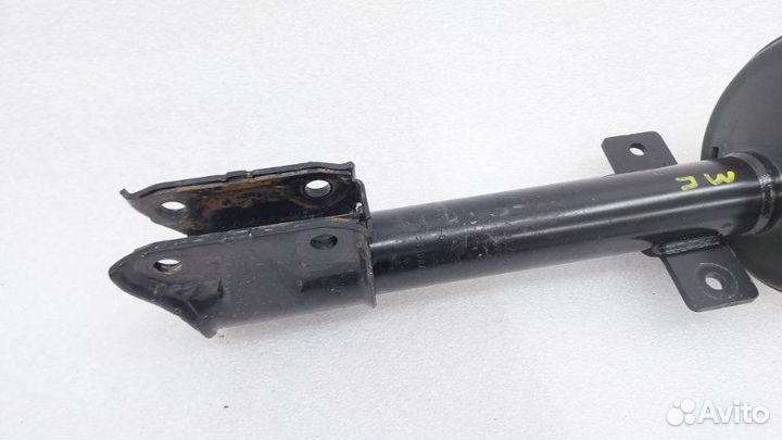 Амортизатор подвески задний правый Renault Duster