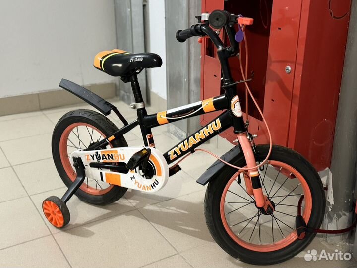 Детский четырехколесный велосипед
