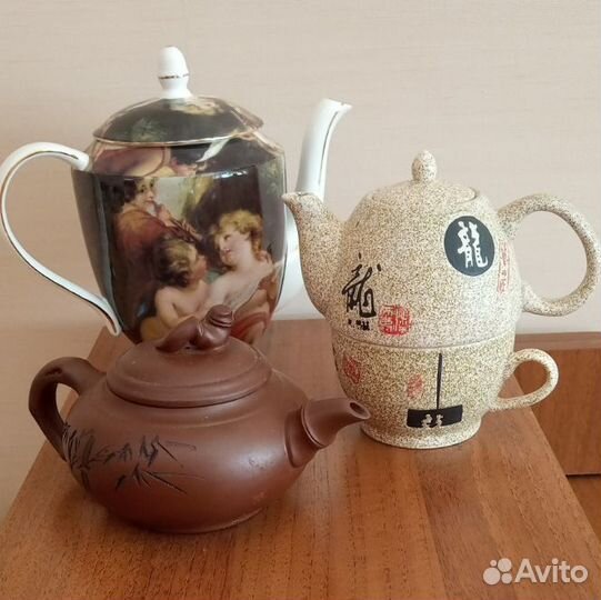 Чайник заварочный, жестяные банки для чая