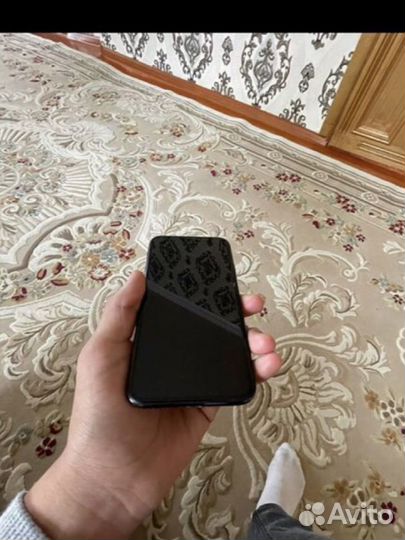 iPhone X, 256 ГБ