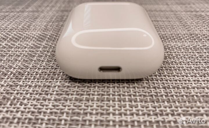 Кейс для Airpods 1/2 (A1602) Б/У оригинал