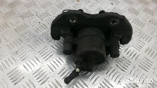 Суппорт тормозной передний правый volvo S40 II MS