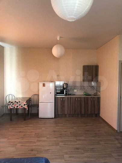 Комната 35 м², 1/3 эт.