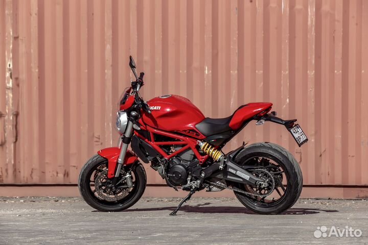 Ducati monster 797