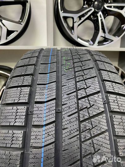 Tracmax X-Privilo S360 235/60 R18 107T