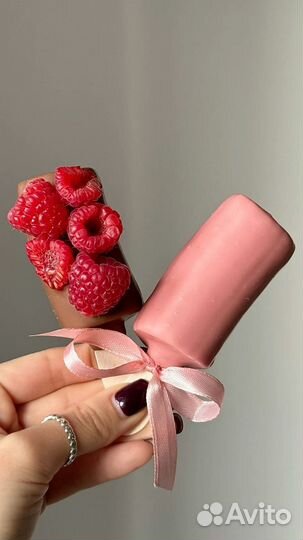 Клубника бананы в шоколаде