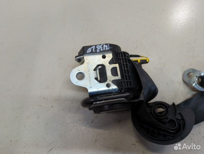 Ремень безопасности левый передний Volkswagen Golf 6, 2010