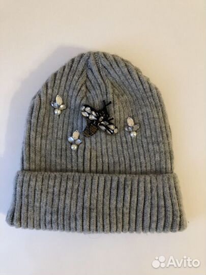 Шапка Stradivarius