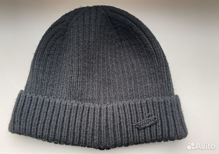 Шапки мужские Reserved (новые)