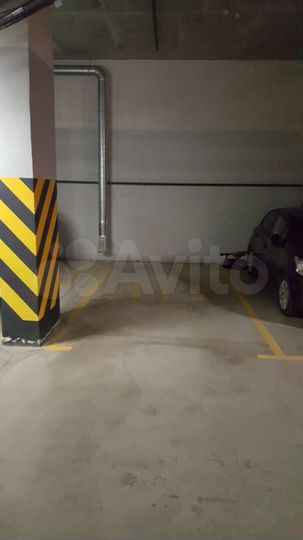 Машиноместо, 15 м²