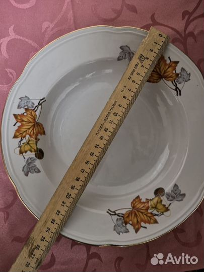 Набор тарелок